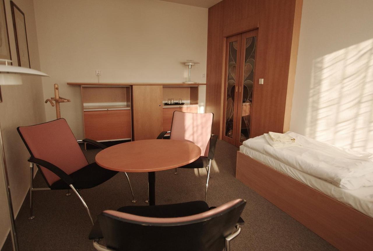 Kolej Akademie Ξενοδοχείο Μπρνο Εξωτερικό φωτογραφία